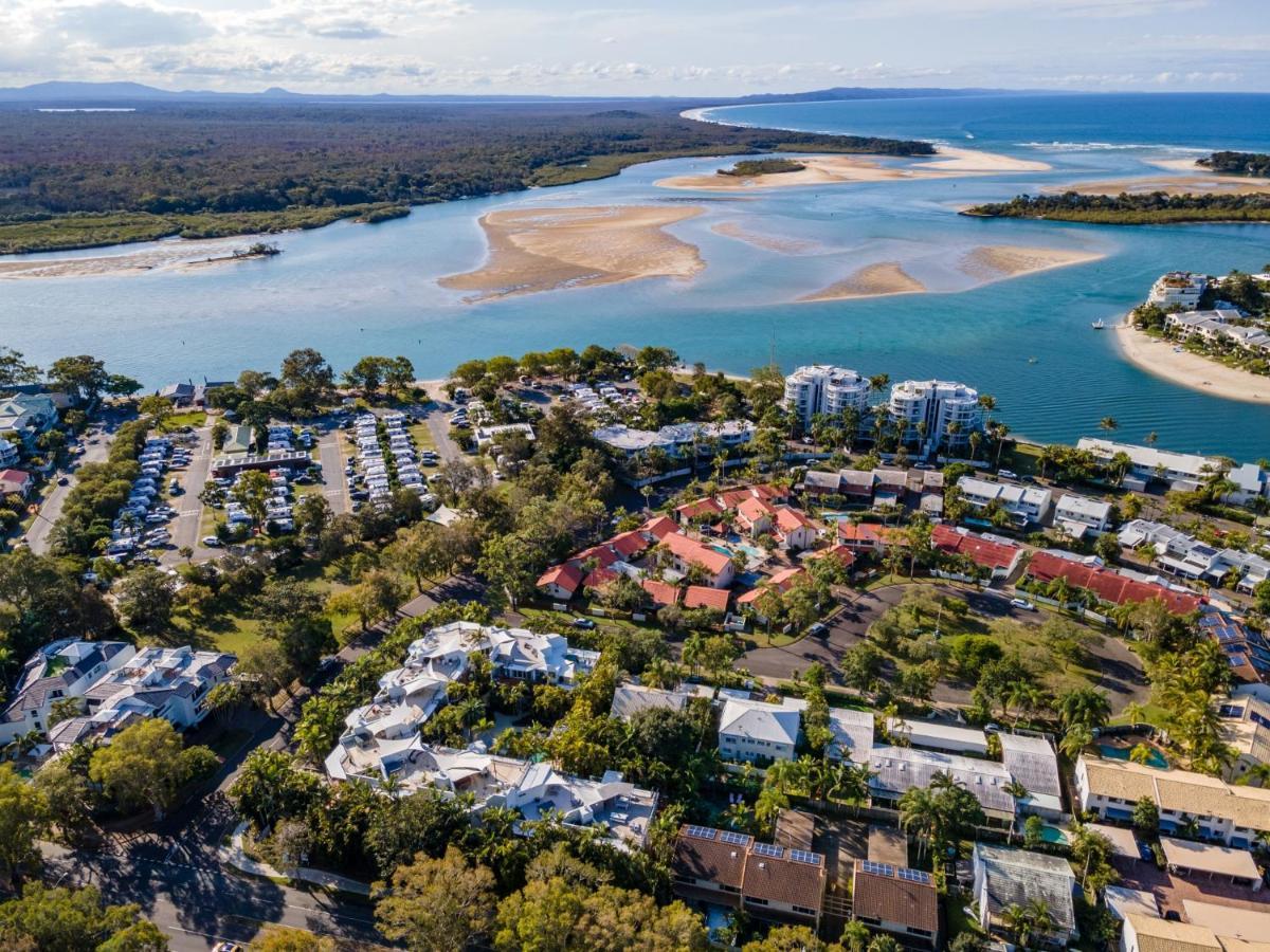 Noosa Tropicana Aparthotel Noosaville Exterior photo